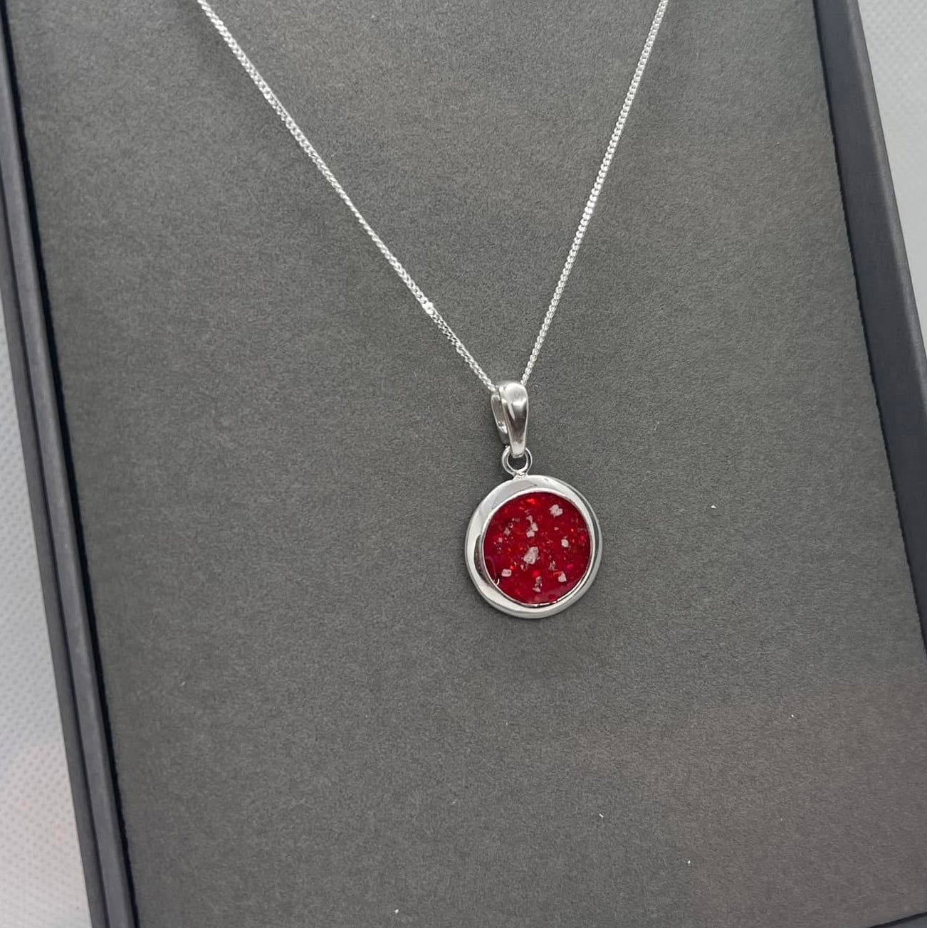 chunky circle necklace