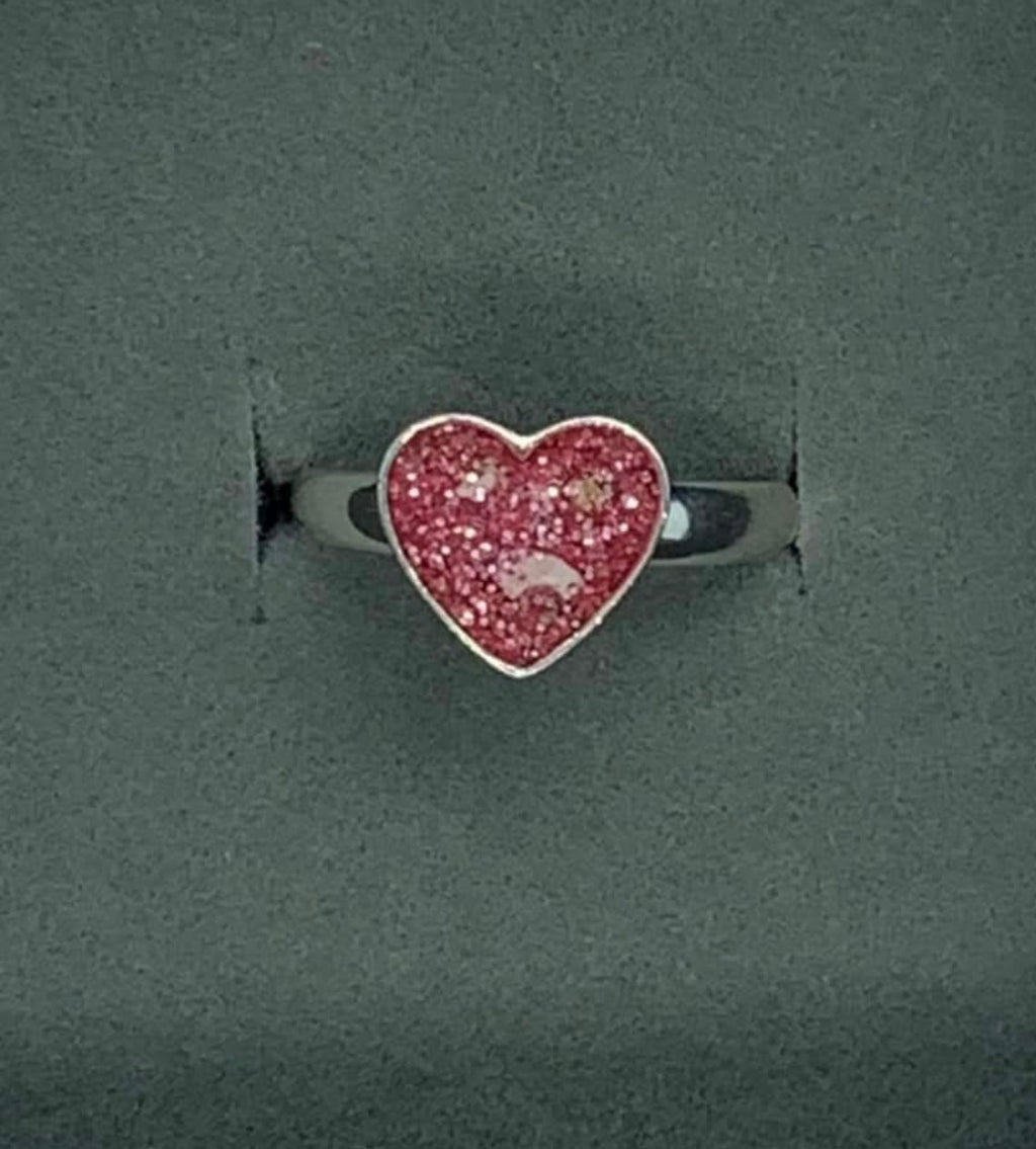 Heart setting ring