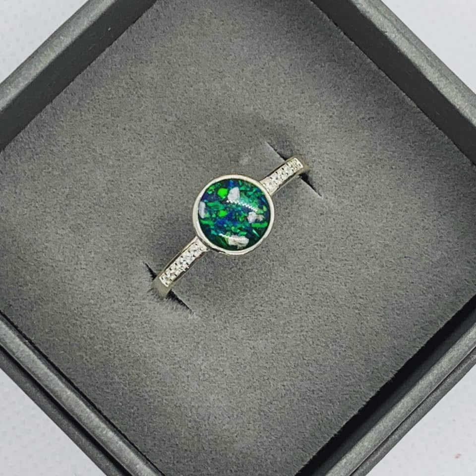 Circle with CZ band Ring